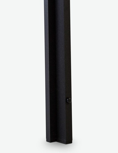 Limana - Garten- / Balkontisch mit Metallgestell und Polywood Oberfläche