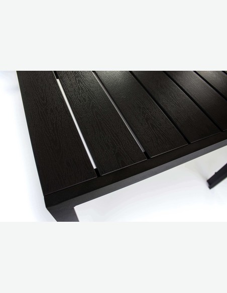 Limana - Garten- / Balkontisch mit Metallgestell und Polywood Oberfläche