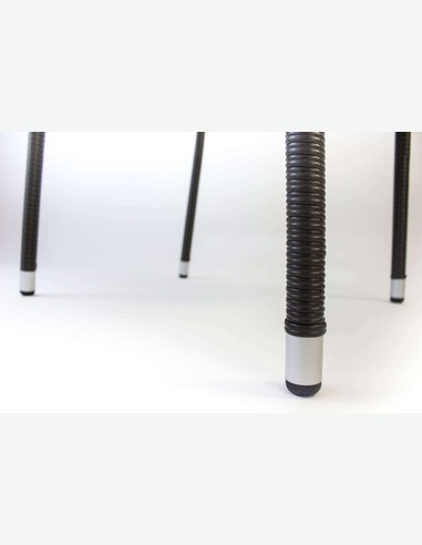 Piave small - Gartenset bestehend aus einem großen Tisch und vier stapelbaren Stühlen