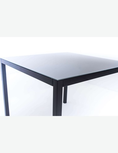 Arezzo small - Gartenset bestehend aus einem Metalltisch mit Glasoberfläche und vier stapelbaren Stühlen