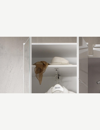 Armadi anta battente