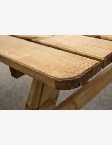 Tavoli da giardino e da esterno